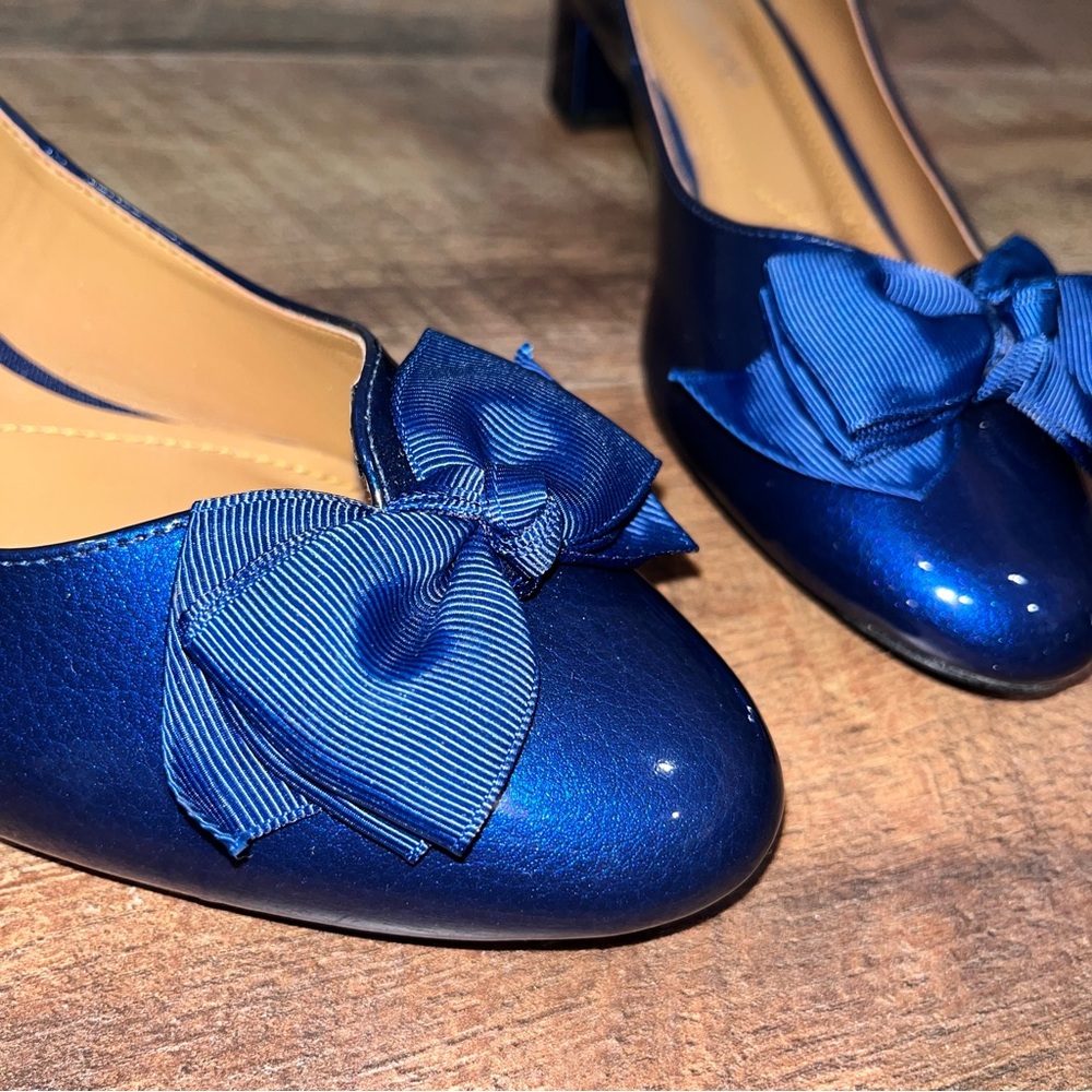 J. Renee Cameo Patent Bow Detail Block Heel Pumps - Picture 4 of 14